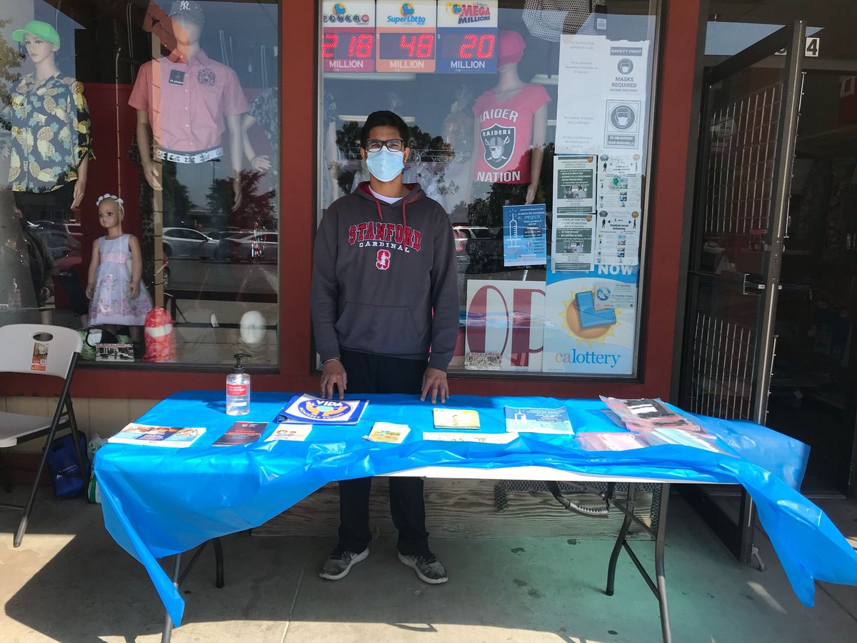 LCampesinas's tweet photo. Lideres Campesinas Vaccine outreach and clinic hosting in Monterey South County. #TogetherTowardHealth #VIDAProject #Vaccine https://t.co/XVFAP3yFUk