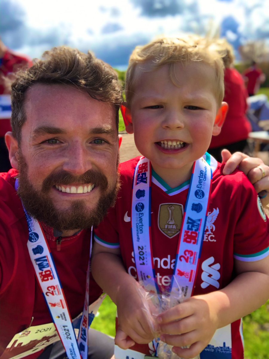 HyperionStephen's tweet photo. Proud morning for Daddy! Little man showing his support running 1 mile for the 96 🔴🔵🙏9️⃣6️⃣🏃‍♂️ @MLHRunning @LFC @EITC #runforthe96 https://t.co/yxOUxzopDm