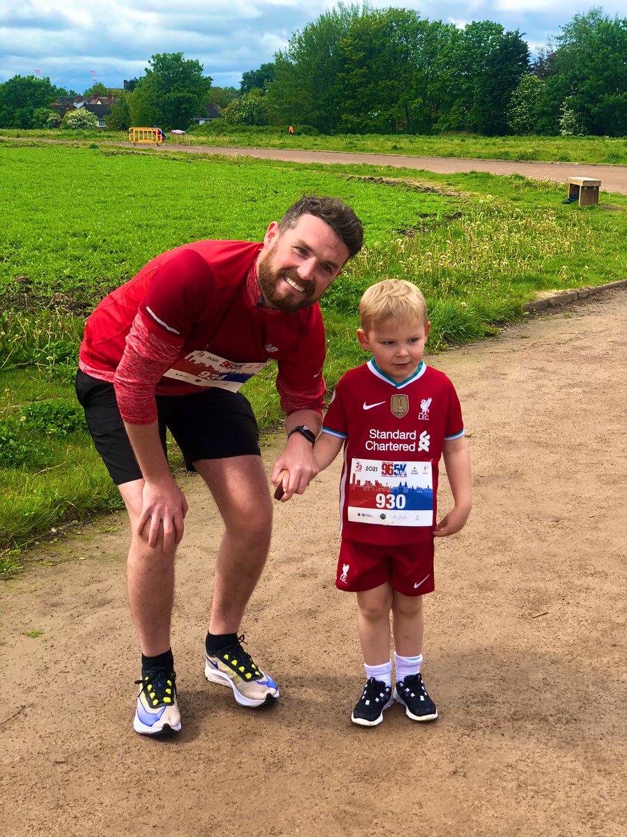 HyperionStephen's tweet photo. Proud morning for Daddy! Little man showing his support running 1 mile for the 96 🔴🔵🙏9️⃣6️⃣🏃‍♂️ @MLHRunning @LFC @EITC #runforthe96 https://t.co/yxOUxzopDm