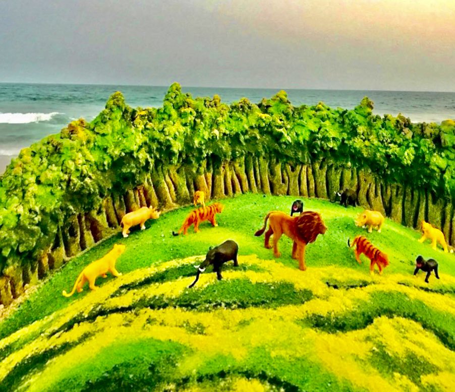 #Nature is the source of life on Earth - it is also our greatest inspiration.

For #BiodiversityDay, sand artist <a href="/sudarsansand/">Sudarsan Pattnaik</a> shares a stunning new work that celebrates the beauty and vibrancy of forests. 🌳🌴🌱

Today and every day, let's act together #ForNature.