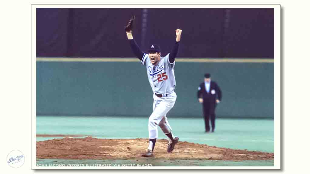 Happy Birthday to 3-time NL champion and former pitcher Tommy John: Born May 22, 1943! 