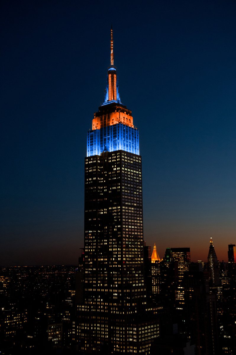 Empire State Building (@empirestatebldg) on Twitter photo GO NY GO!
Lighting up blue & orange tonight in celebration of tomorrow’s <a href="/nyknicks/">NEW YORK KNICKS</a> <a href="/NBA/">NBA</a> playoff game against the <a href="/ATLHawks/">Atlanta Hawks</a>! #NewYorkForever #WeHere #ESBright GO NY GO!
Lighting up blue & orange tonight in celebration of tomorrow’s <a href="/nyknicks/">NEW YORK KNICKS</a> <a href="/NBA/">NBA</a> playoff game against the <a href="/ATLHawks/">Atlanta Hawks</a>! #NewYorkForever #WeHere #ESBright