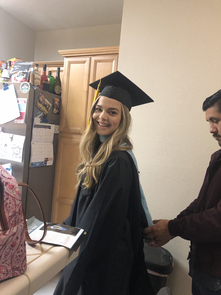 Brooklynn_Hun's tweet photo. Congratulations 🎉 to my sister Breanna Martinez for graduating with her Masters!!! You did it 👩🏼‍🎓 we are so proud of you!!!!!!! #CSUB2021 https://t.co/u4eMppGsZs