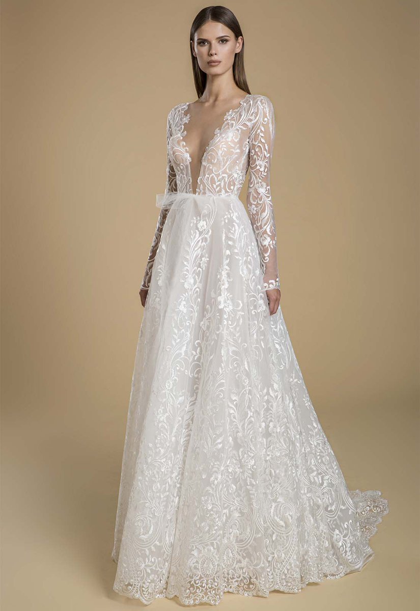 pninatornai's tweet photo. Which 2021 #LOVEbyPninaTornai gown would you wear down the aisle? Whimsical #Style14860 on the left or romantic #Style14863 on the right?

Available @KleinfeldBridal 
Photo: Dvir Kahlon
MUA: Ortal Elimeleh
Hair: Benjamin Ruimi https://t.co/EMCVxxOn8t