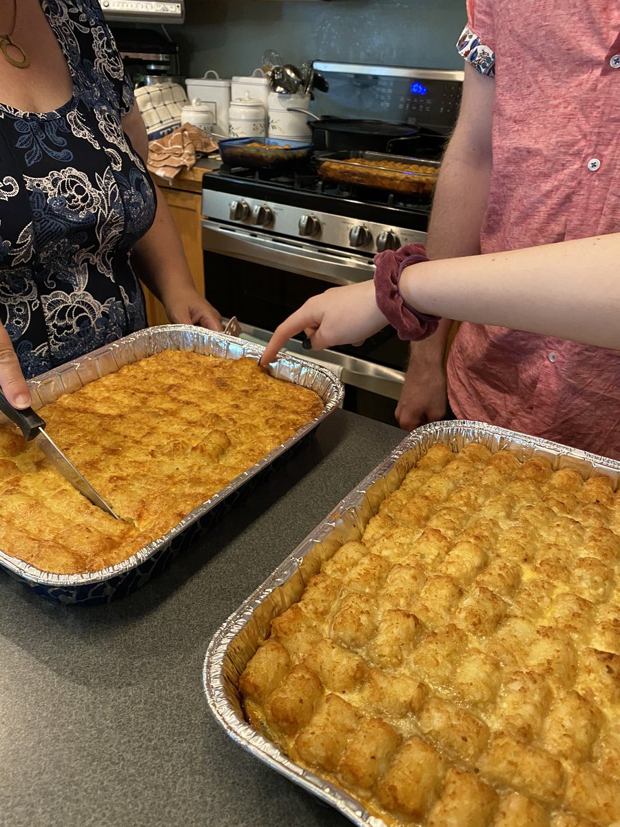 bellshesbreads's tweet photo. Mom is MVP for making 4 different breakfast casseroles for the fam #jacksgraduation #differentdiets #pfizerpham #brunch https://t.co/PT4o2bF8nx