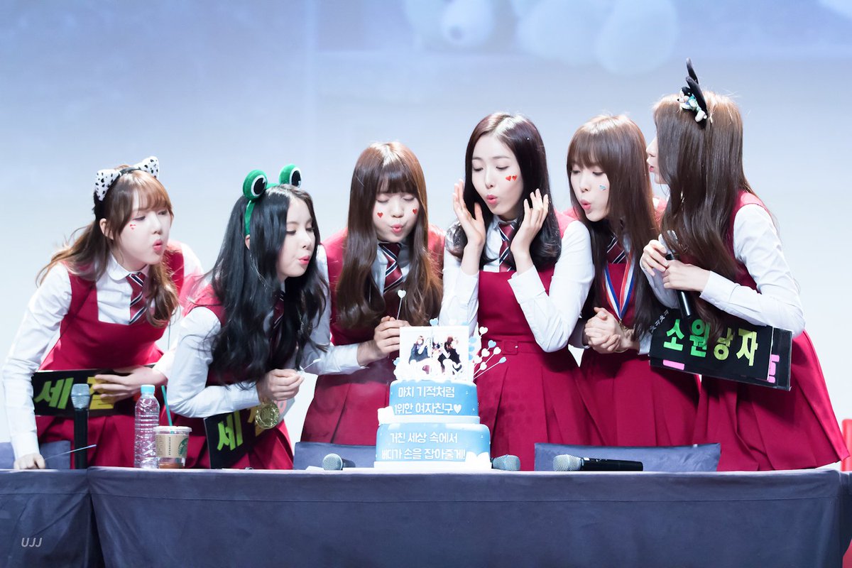 #우리_다같이_꼭_다시_만나
#여자친구_밥잘먹어