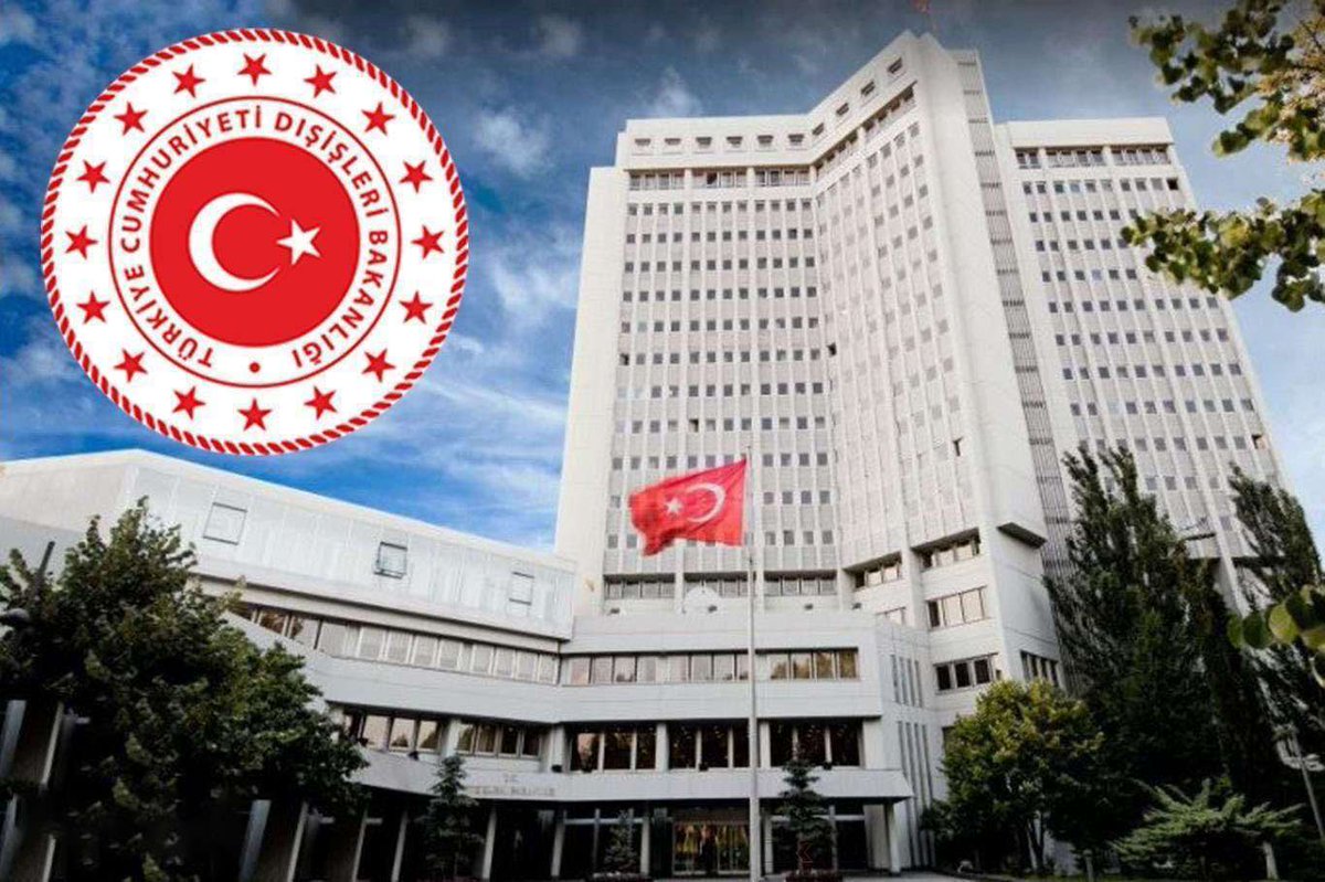 IlkhaAgency's tweet photo. Turkey offers condolences to Nigeria over plane crash victims #Turkey #MoCInvitational #Attahiru #Nigeria
https://t.co/bSrM3CizVl https://t.co/tt0glvbsme