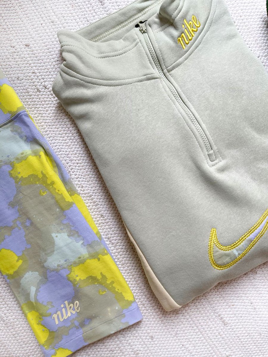 TheSoleWomens's tweet image. Ad: 🔓 Unlock 30% Off When You Sign In! 🔓

Pink sweatshirt &amp;gt; solewomens.co/38TDWl6
Green sweatshirt &amp;gt; solewomens.co/3cTEJ6O
Pink joggers &amp;gt; solewomens.co/3qZesIX
Green joggers &amp;gt; solewomens.co/3lvdgfg

*Code: SUMMER21