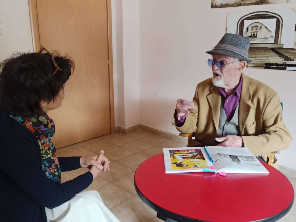 elezi_iris's tweet photo. Mesmerizing time with DoP Bardhyl Martiniani, who shot the Albanian National Archive's new restoration, The Death of a Horse (1992). His stories enriched the understanding of difficulties our filmmakers faced in the 1990s. Film link: https://t.co/GDLrApwNxo https://t.co/vntx6xCgZN