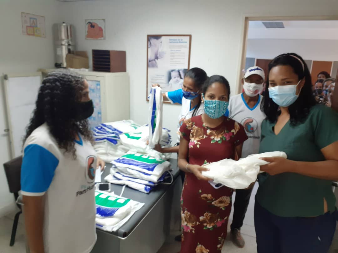PartoH_Caroni's tweet photo. #22May #ReporteDiario 📝Charla sobre planificación familiar e ITS, Colocación DIU, Entrega mosquiteros y Ejercicios prenatales.

🙋🏽‍♀️PCPH Yenny Salazar y Yajaira Terán. PQ Vista al Sol- Caroní

#QuitaleLaCoronaAlVirus
#PartoHumanizado
#CrianzaAmorosa

@carolyshelena
@PlanPHOficial https://t.co/yooZTwlq54