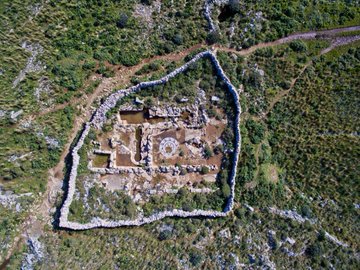 Sarah404BC's tweet photo. Cape #Matapan & #Taenarum - Gateway to #Hades
https://t.co/rguzxL3Qy7 https://t.co/KNkjTTqOIF