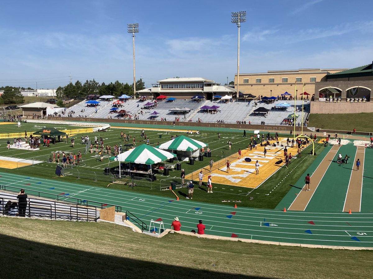 ARHSswampfox's tweet photo. Let’s go Swamp Foxes! Hunting some track state championships today! #GameOnAR #WeAReAR https://t.co/dyxPRx0m3x
