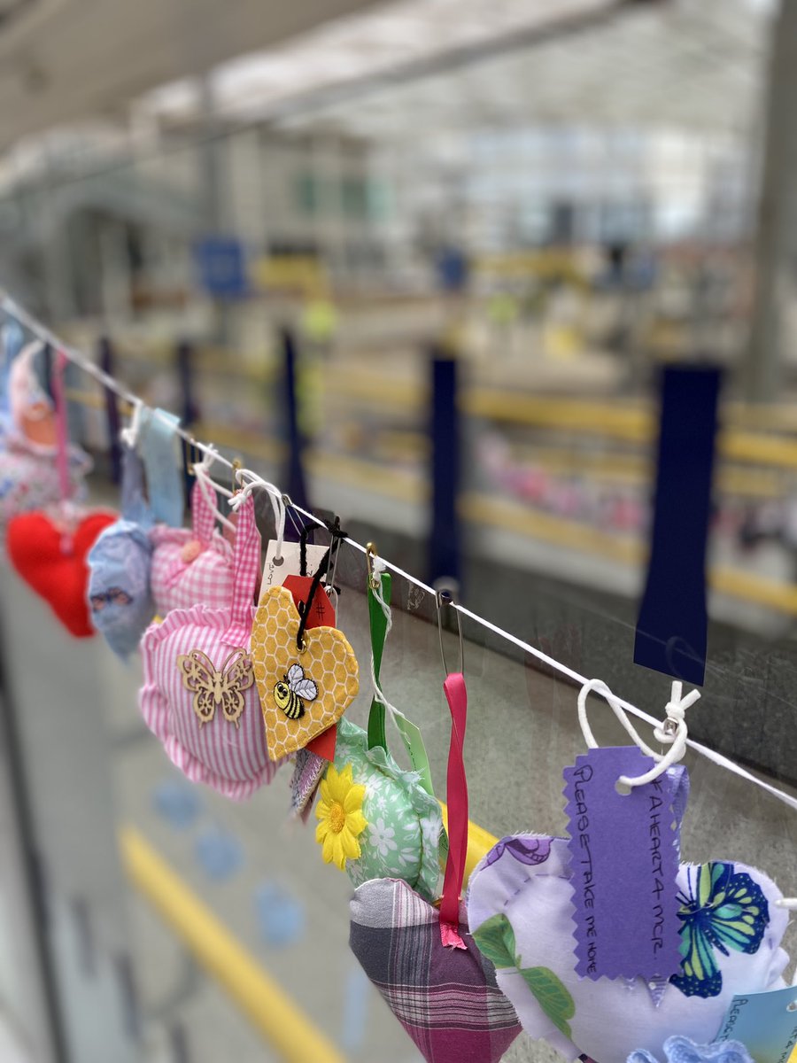 McrCommuter's tweet photo. Manchester doing what Manchester does best today. Lots of love around Victoria today, remembering the 22 and everyone affected on that dreadful night #AHeart4Manchester https://t.co/pKtlWYoMt5