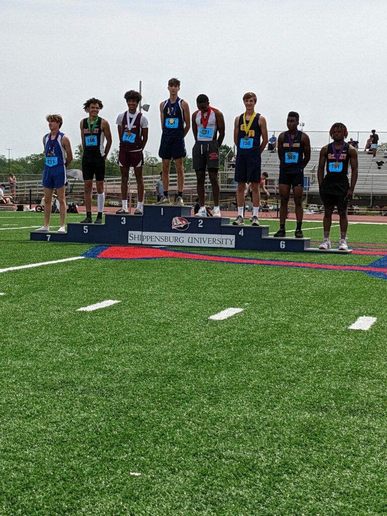 SasdAthletics's tweet photo. Great Smile Spencer!  Congrats. https://t.co/O8rfdf78MC