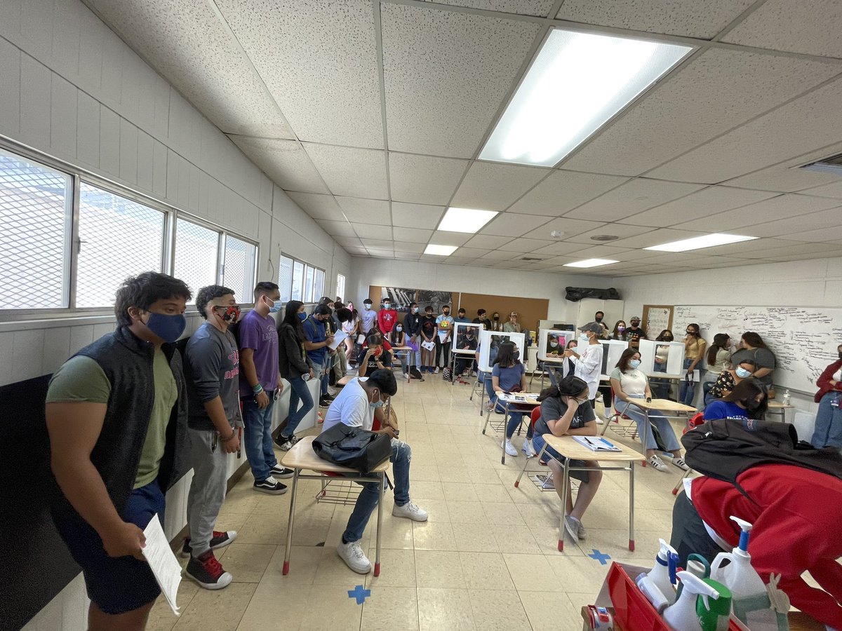 ODPHIRuben's tweet photo. Packed house for US History Blitz!!! @BelAir_History #Strivefor45. https://t.co/9GCC3seqX6