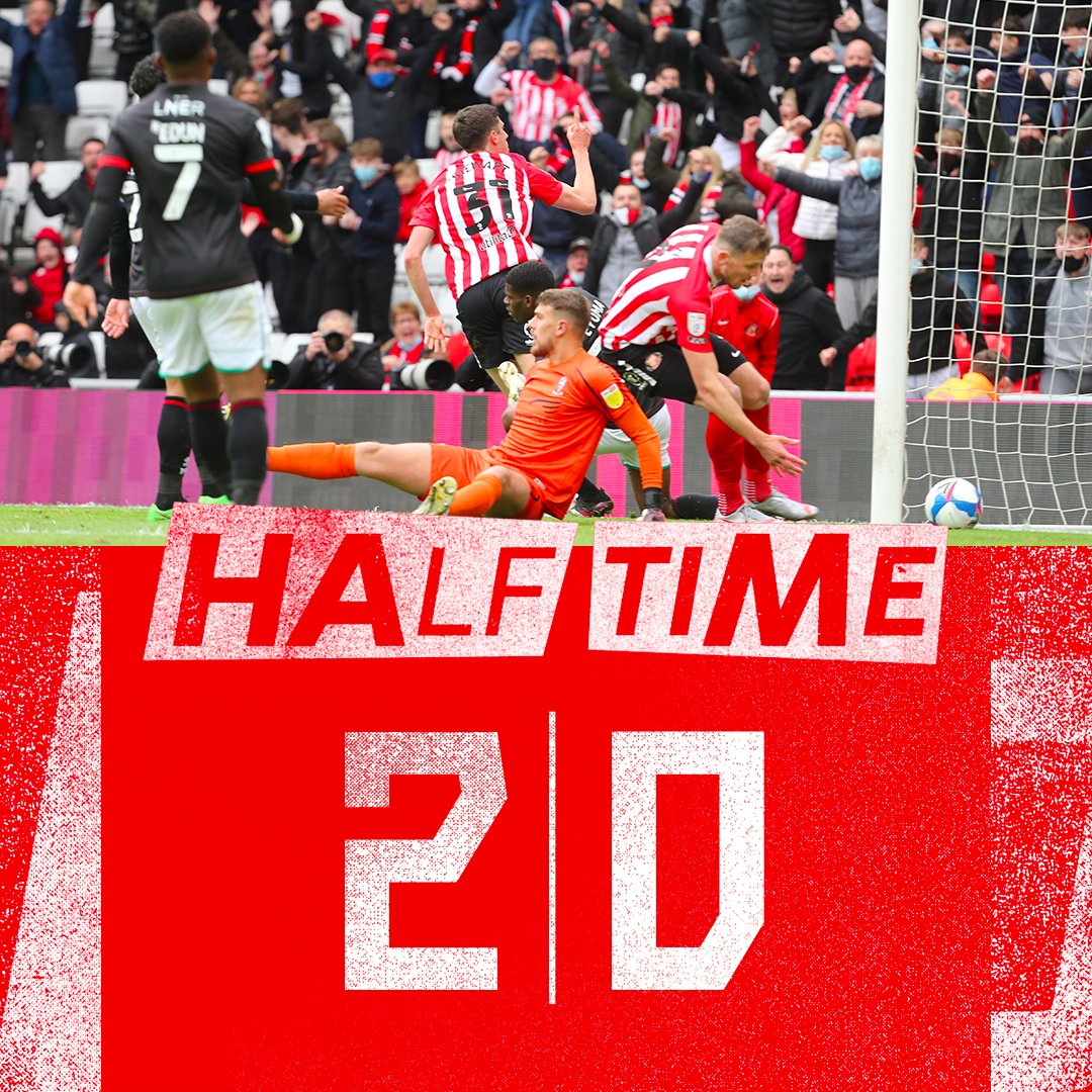 SunderlandAFC's tweet photo. ⏱️ Level at the break. 

A huge 45 to come... https://t.co/Dfvsf3xLue