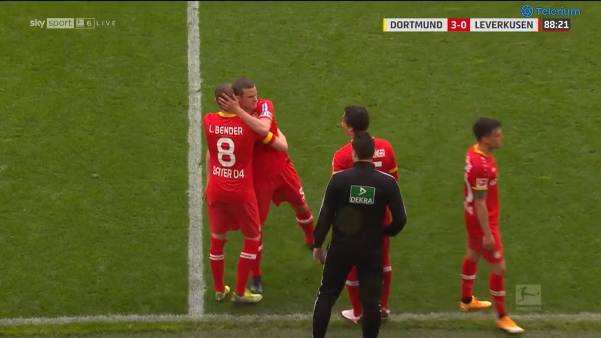 Birdsofbangkok's tweet photo. Farewell 2 the #BenderBros #BVBB04 #Bundesliga https://t.co/0AJGtJwlAI
