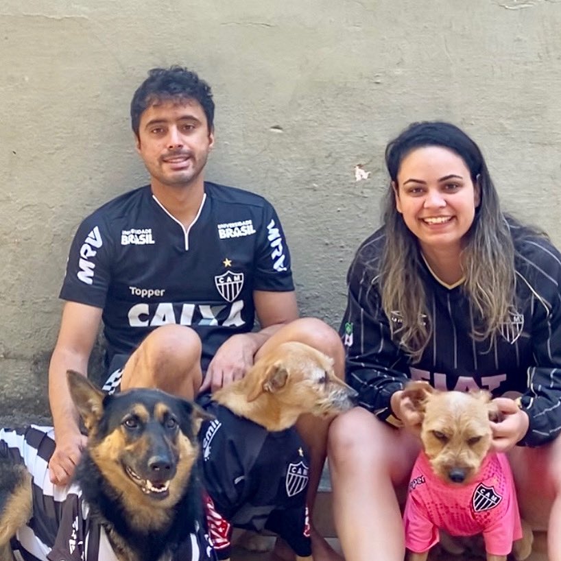 lannamso's tweet photo. Alô @Atletico Hoje tem GALO! Aqui estamos preparadas!
#pracimadelesGALO #Galo #Mineiro #Atletico #VamoGALO #GaloxCoelho 
#FinalMineiro #GalaodaMassa #Galao #GaloDoido https://t.co/ZIFJPAnZhr