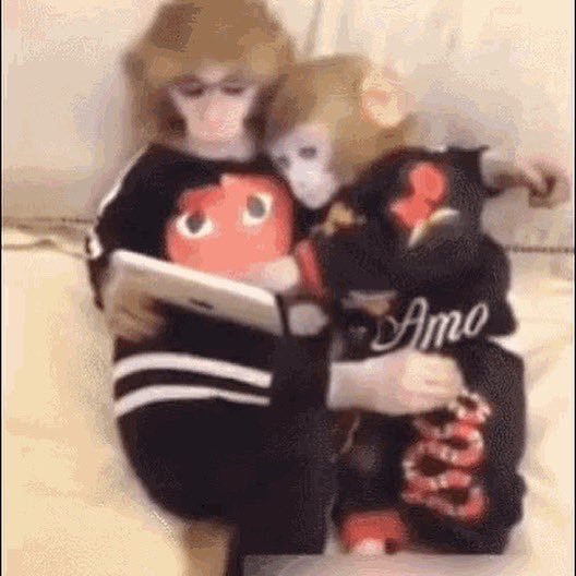 meaaele's tweet photo. manifesting this relationship 🤞🏻🙄 https://t.co/d0bAgzO7TE