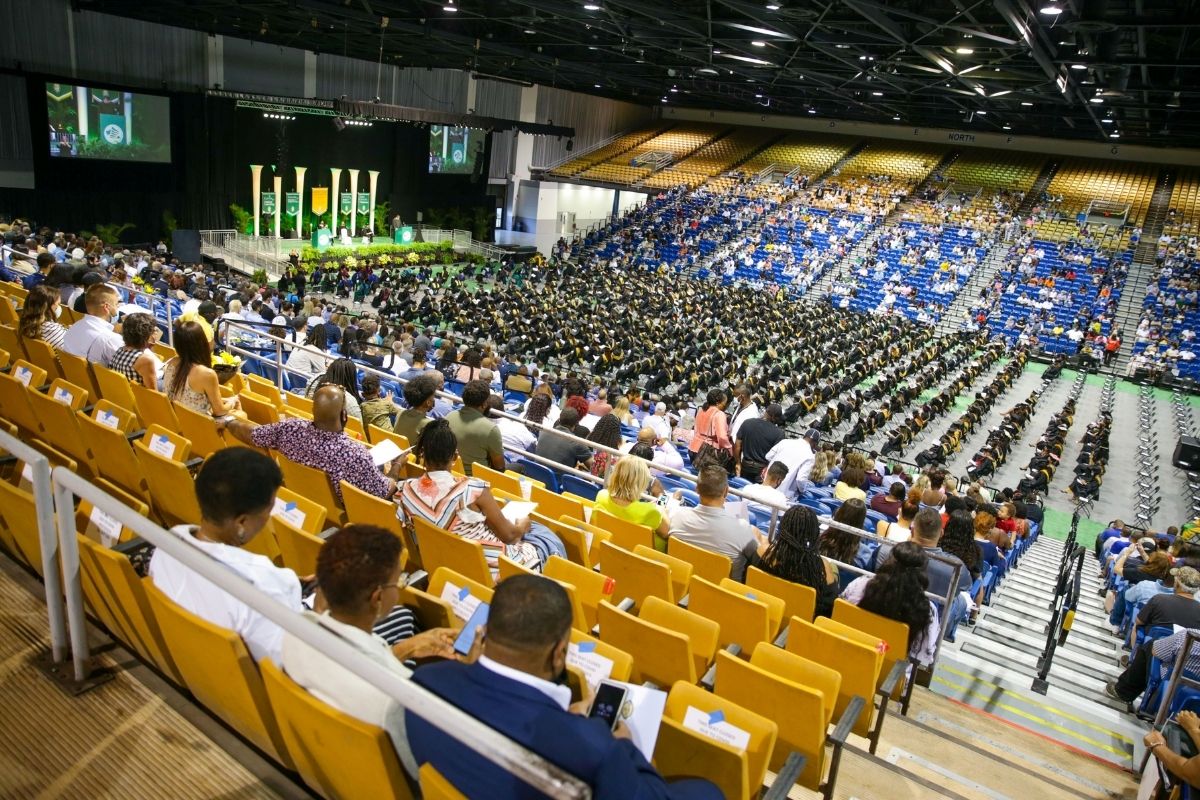 Saint Leo University tweet media