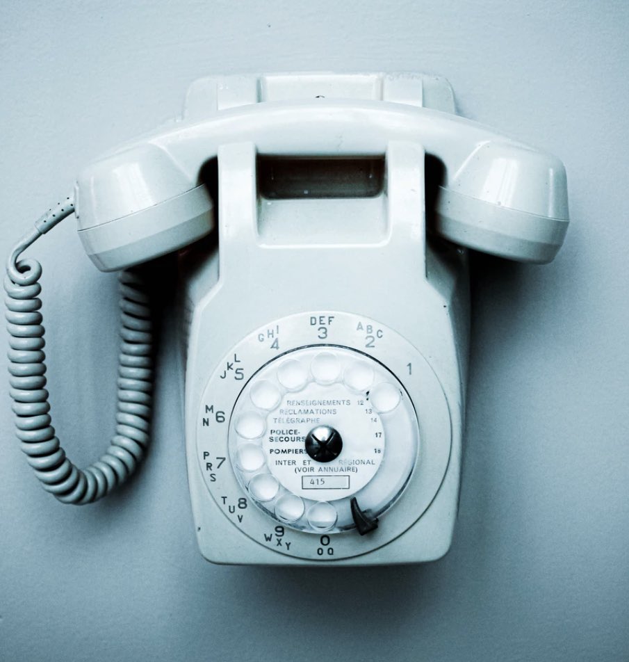 Kerryislin's tweet photo. @parkhere Trying to make a quiet late night call on a rotary phone without waking your parents 👀 https://t.co/N0d3x8PXMn