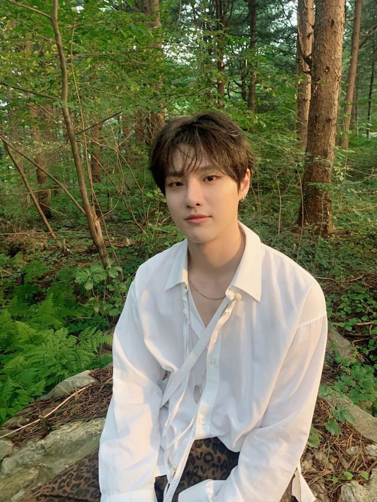 Yok temenan yok gua masih baru disini 
Fambest? Dm
Mutualan? Rt or like 
#roleplayer