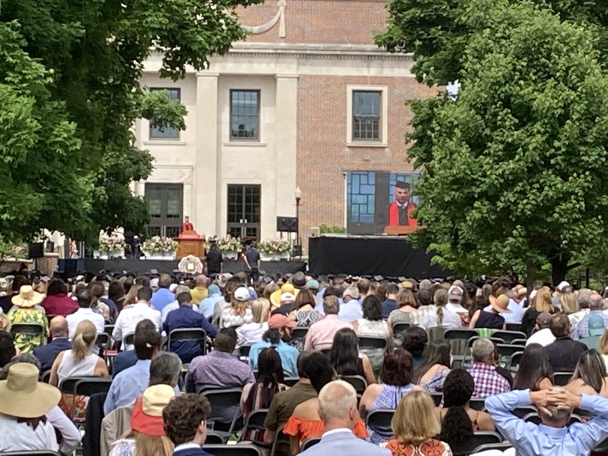 Knapsack's tweet photo. So much thankfulness @DenisonU for #DenGrad coming together on the Academic Quad today. https://t.co/fwnTy2qCoM