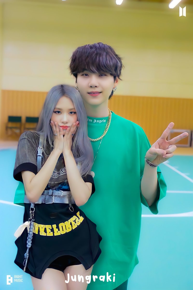 myyoonrose's tweet photo. #yoonrose https://t.co/2t6fAnSKvm