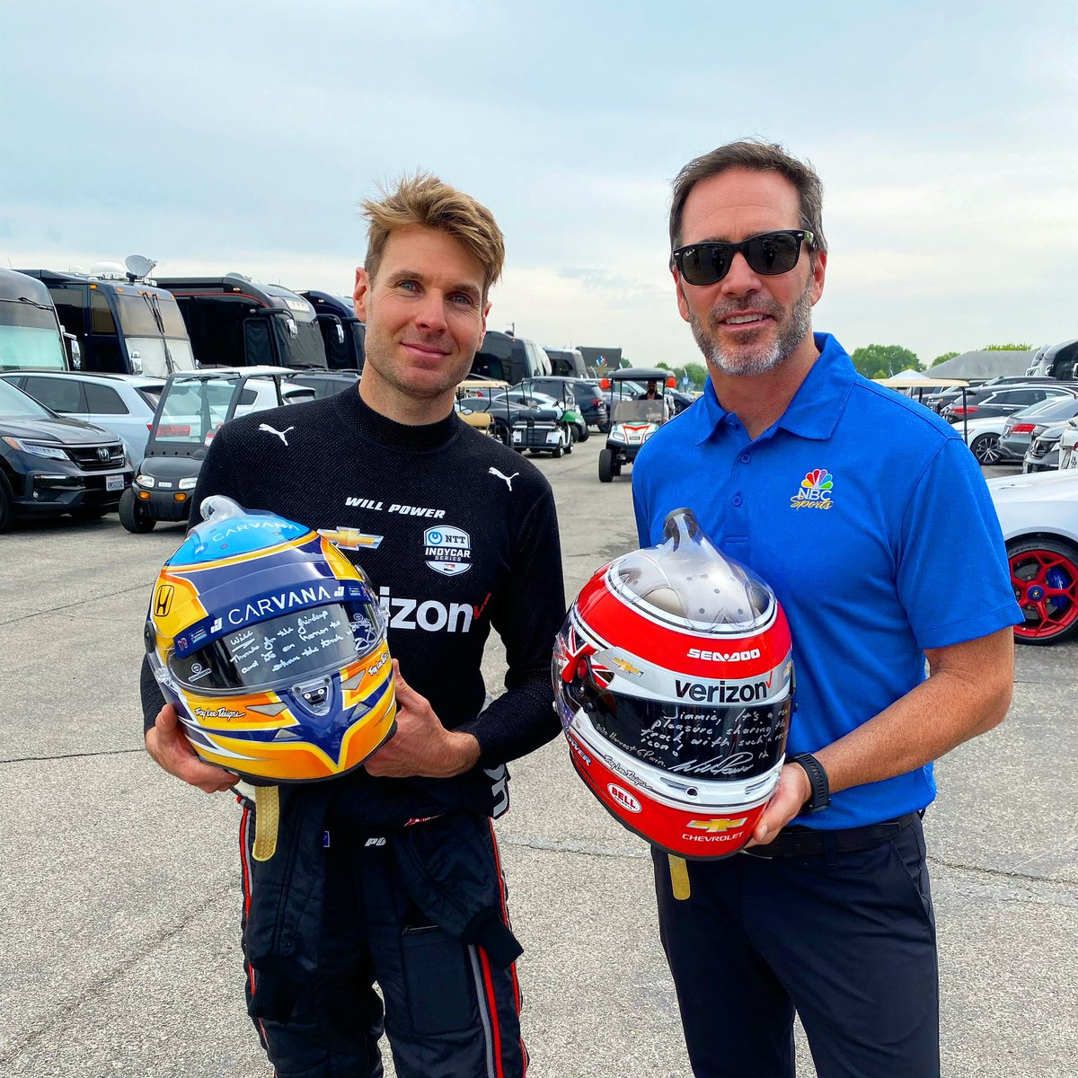 JimmieJohnson's tweet photo. Many thanks @12WillPower!! https://t.co/PpNscyO1Cw