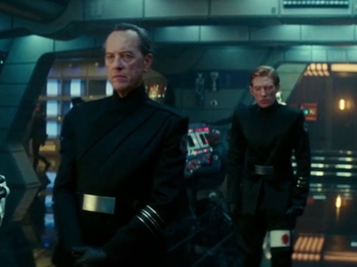 GeneralHuxCore's tweet image. the scene                     the camera man