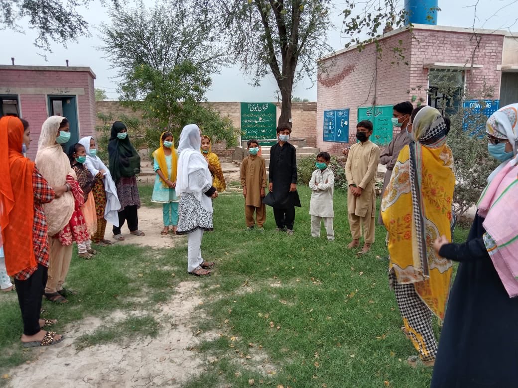 GRID_WashU's tweet photo. Project #EEQAP initiates midline survey after implementing Action Ideas from two rounds of GMBs. Children, Parents and Teachers are being interviewed to gauge the learning outcomes after an year of lockdown. Also, strict covid related SOPs are being maintained as per guidelines https://t.co/4qGCOFbzZy