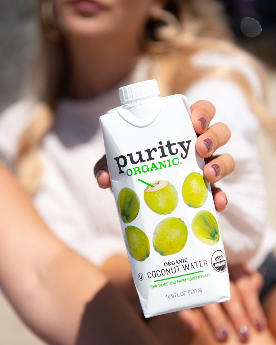 Weekend essentials 🥥🌞🏖