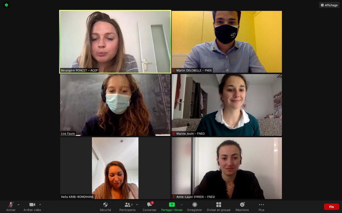 DelobelleMartin's tweet photo. @La_FNEK était au côté de l'@AGEParis, @La_FNEO et @La_FNESI pour rencontrer @EELVIdF représenté par @HellaKR. 💪
Rendez-vous riche en échange autour des élections de la région @iledefrance ! 🙌 https://t.co/UQDH15qx5u