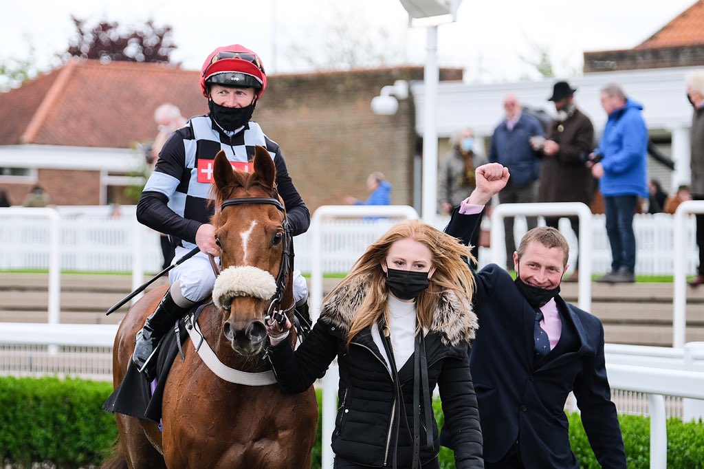 NewmarketRace's tweet photo. What a brilliant day racing with spectators back for the first time in 19 months! We’ve missed you! 

Thank you to @WSGSportsignage for their support of the fixture. 

📷 @JH_photographer &amp; @Meganrosephoto https://t.co/rjfUrhEVJO