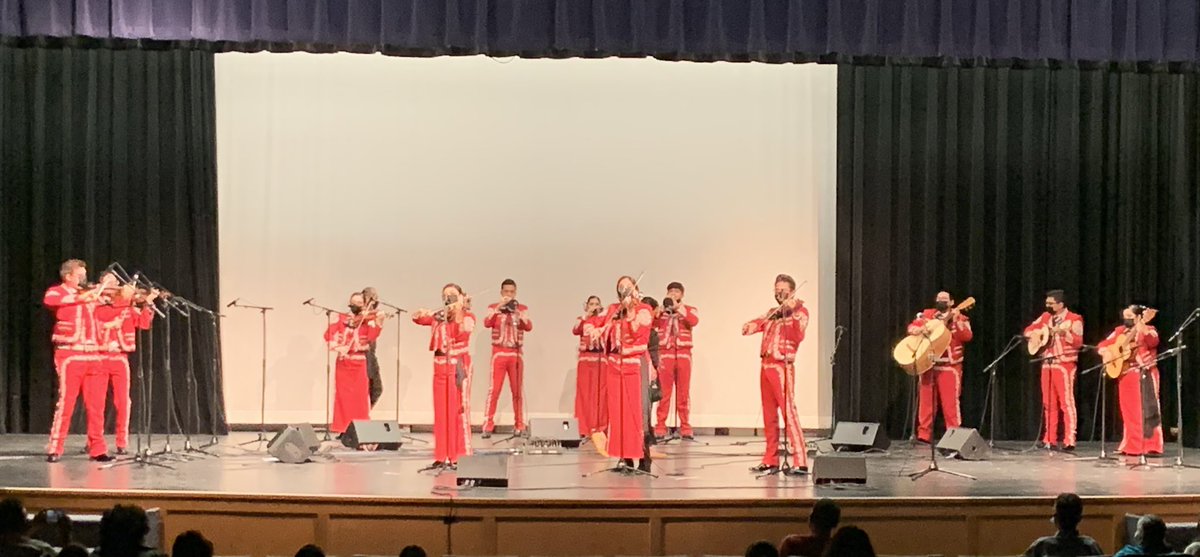 Congratulations to the Fox Tech Varsity Mariachi for earning a 1st Division at the UIL Mariachi Region Contest! Great job students, Mr. Zamarippa, Ms. Covarrubias and Mr. Jasso!! @PattiSalzmann @SAISD_Supt <a href="/Dannyback42/">Daniel</a> <a href="/Fox_Tech_HS/">Fox Tech High School</a> <a href="/CASTtechSchool/">CAST Tech</a> <a href="/saisdala/">ALA, SAISD</a>