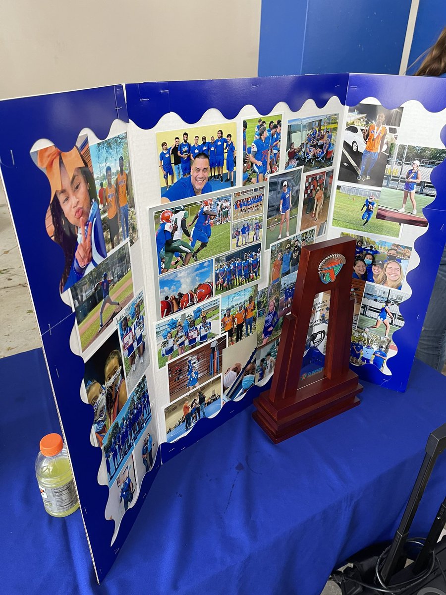 HMLSrHighSchool's tweet photo. Celebrating a successful athletic year in #TrojanCountry @HMLActivities @HMLYearbook2021 @alexsantoyo75 @Diaz_NRO @verenanro @AthleticsHml @MDCPSNorth @MDCPS #50YearsUnbroken https://t.co/fVIefVjvkO
