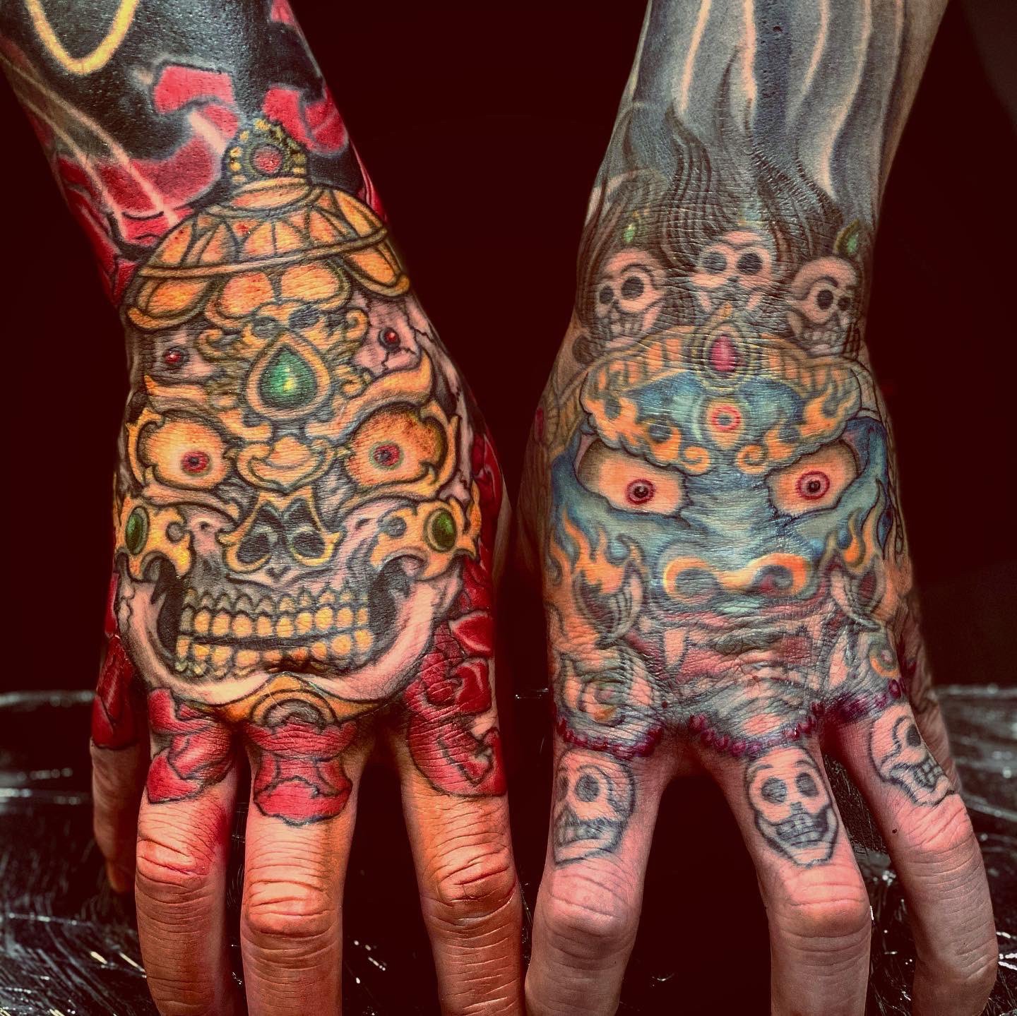 Tattoo タグタトゥー 両手の甲 痛みの強い箇所ですが 頑張って頂きました ありがとうございます チベタンスカルタトゥー 大黒天刺青 手の甲 北千住タトゥー タグタトゥー 東京タトゥースタジオ 手の刺青 Chibetanskull Tokyotattoo