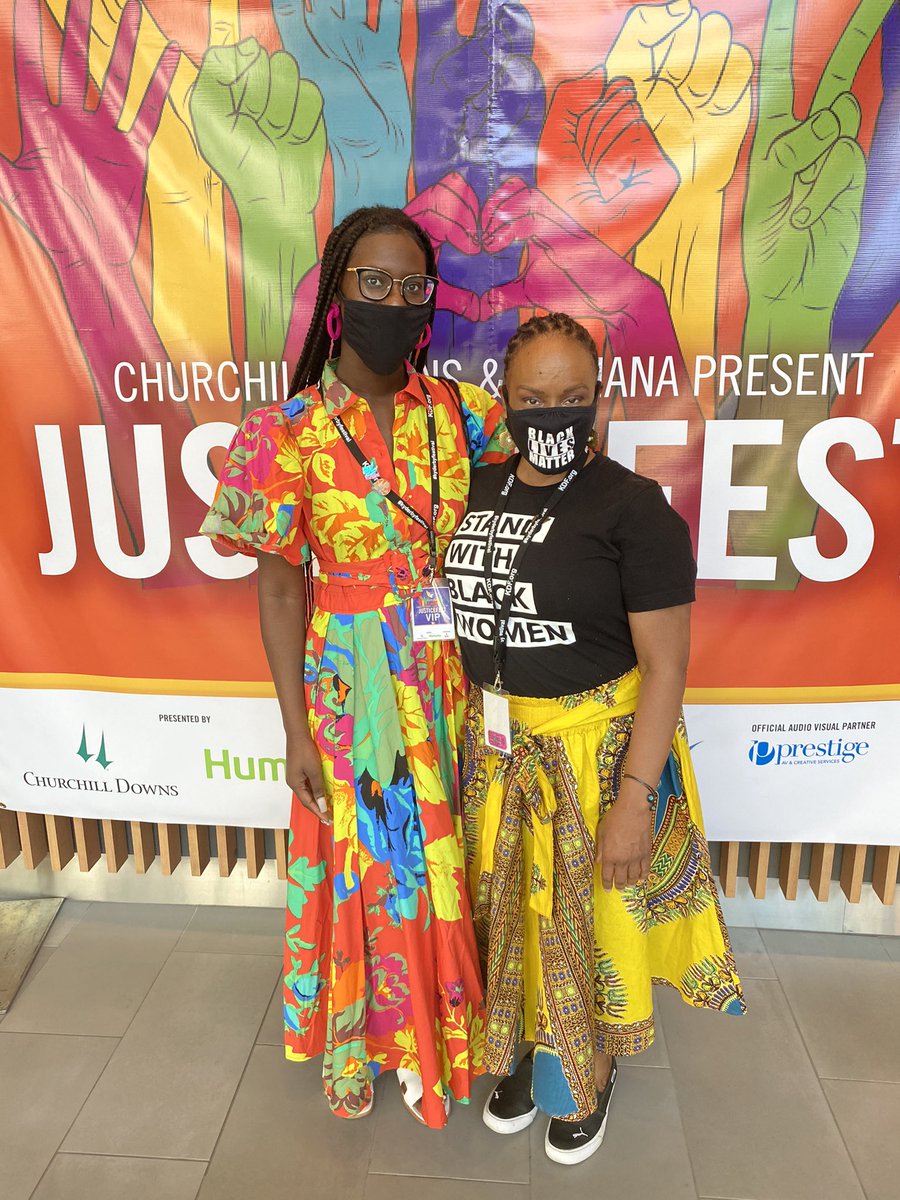 msjmoore8's tweet photo. Having a great time at the #JusticeFest with our student leaders 💗 @SHSOurHouse @JCPSKY @JusticeNow502 #JusticeExpress @atticascott4ky @KyDerbyFestival https://t.co/3Q8nkGoKp5