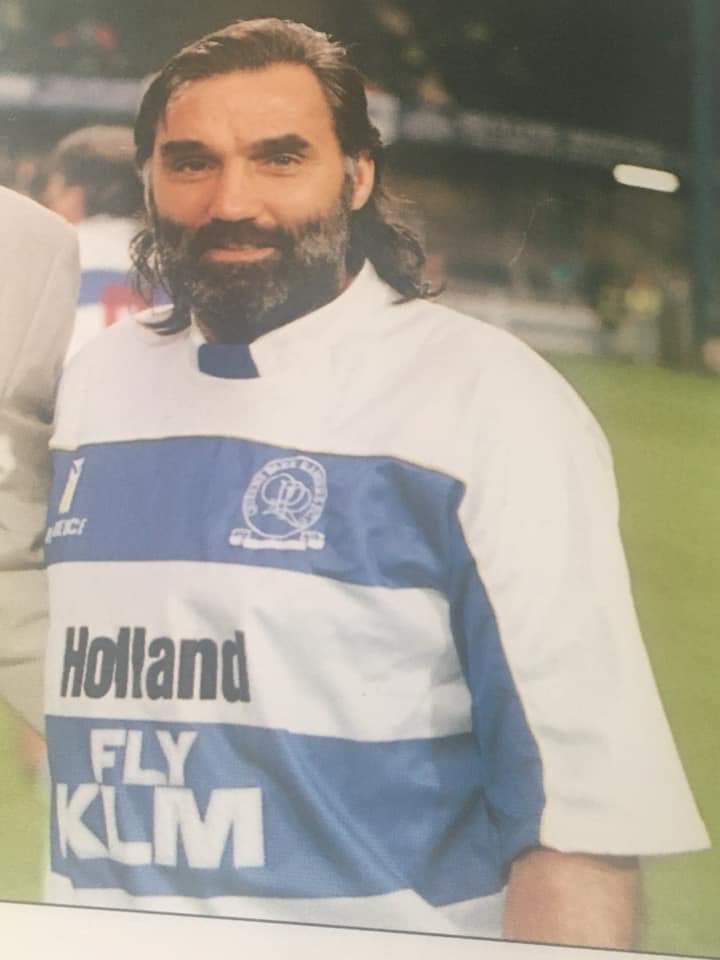 Happy heavenly 75th birthday to the legend that is George Best. 