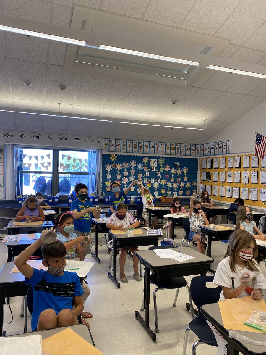 teachercutter's tweet photo. Making clay “pinch pots” with instruction via Zoom from Blue Line Arts gallery! My 2nd graders loved it! #tourtalkcreate  #rcsdchampions  #rcsdfiddyment @bluelinearts https://t.co/qVia2Ncd68