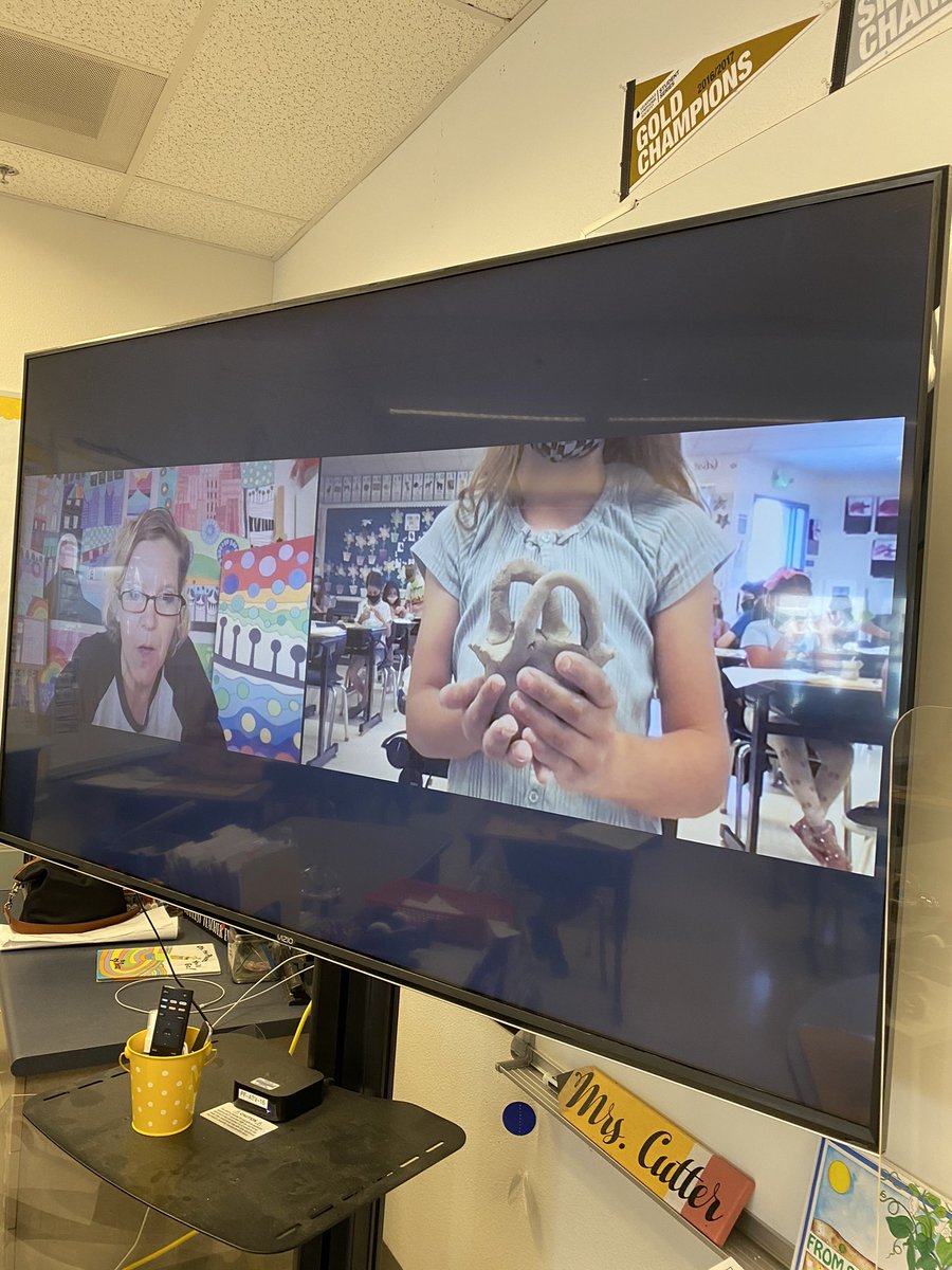 teachercutter's tweet photo. Making clay “pinch pots” with instruction via Zoom from Blue Line Arts gallery! My 2nd graders loved it! #tourtalkcreate  #rcsdchampions  #rcsdfiddyment @bluelinearts https://t.co/qVia2Ncd68