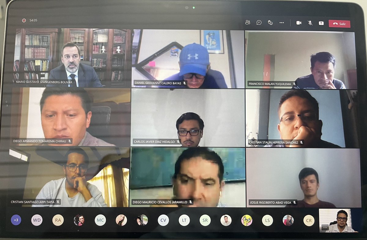 leosaltos's tweet photo. Litigación Oral en el sistema acusatorio, con el maestro @drspangenberg Maestria Derecho Penal #maestrante @UcePosgradoFJ 💪🏼🔥 https://t.co/a9ZAXnoGDm