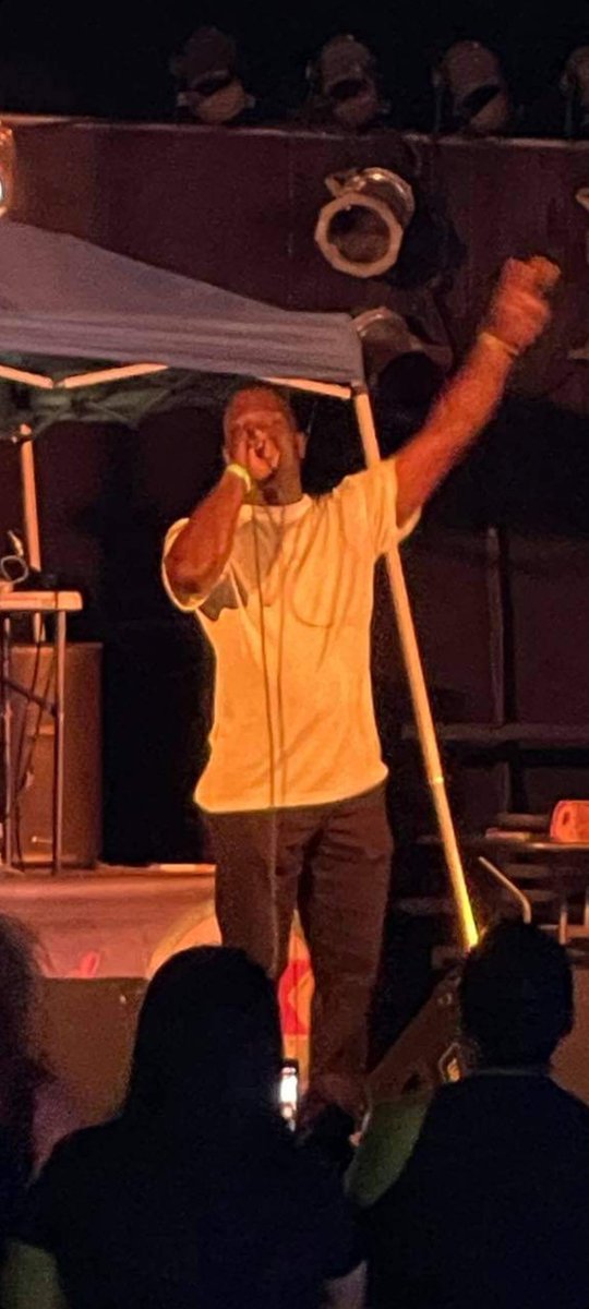 Great Time being back on stage! <a href="/ShugJackson/">Shug Jackson</a> @about_egil <a href="/Curator_Scar/">MusicCurator Scar</a> <a href="/KimKardashian/">Kim Kardashian</a> <a href="/music_legion/">Bill Metz</a> <a href="/woodwardkaren/">Karen Woodward</a> <a href="/Classycatalina/">Catalina</a> <a href="/sonymusic/">Sony Music</a> <a href="/warnerbros/">Warner Bros.</a>