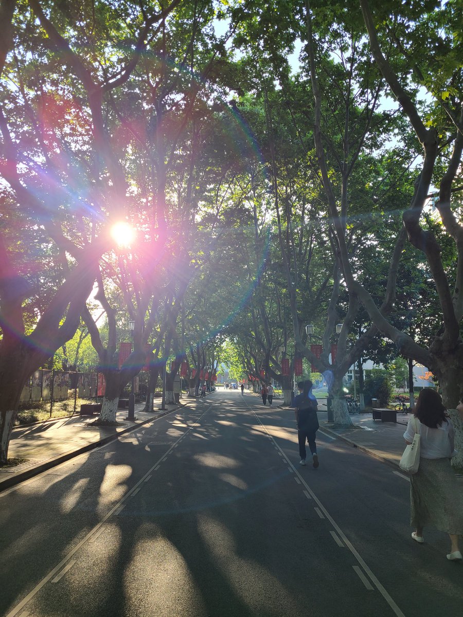 sunjingjoy's tweet photo. 不是区姐姐提醒都忘了这里了，十年啦~
感觉自己很失败又很无能😭
希望大家在接下来的十年里也继续好好的~ https://t.co/1UcrZKMGu9