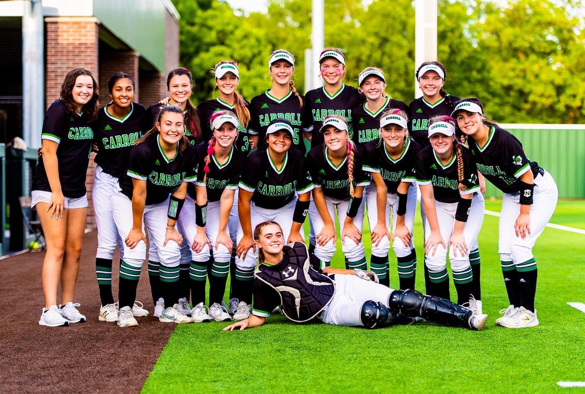 matts_photos_'s tweet photo. What an incredible szn @dragsoftball I’m glad I could join you! @mackenzierae_7 @christinapedan0 You two will be deeply missed next year but your impact forever felt

@CABCSLC @SLCAthletics @Gosset41 @CarrollSRHigh @Cameron4220 @_lilliancooper9 @anna_hunt13 @StaggSydney https://t.co/itEnSWsm1A