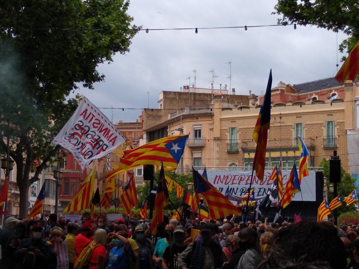 CDR Catalunya #RevoltaPopular 🔥 tweet media