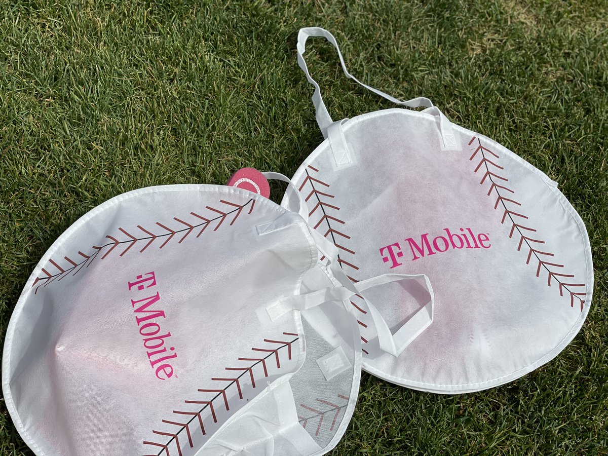 Let’s Go T-Mobile Ravens! @TMobileTruckWM  is Having a Ball here at the Thornapple Valley Little League day in Ada Mi! <a href="/JonFreier/">Jon Freier</a> <a href="/noitsjustadam/">Adam Weaver</a> <a href="/TC_Sprinkles/">Kristy Boglarsky</a>