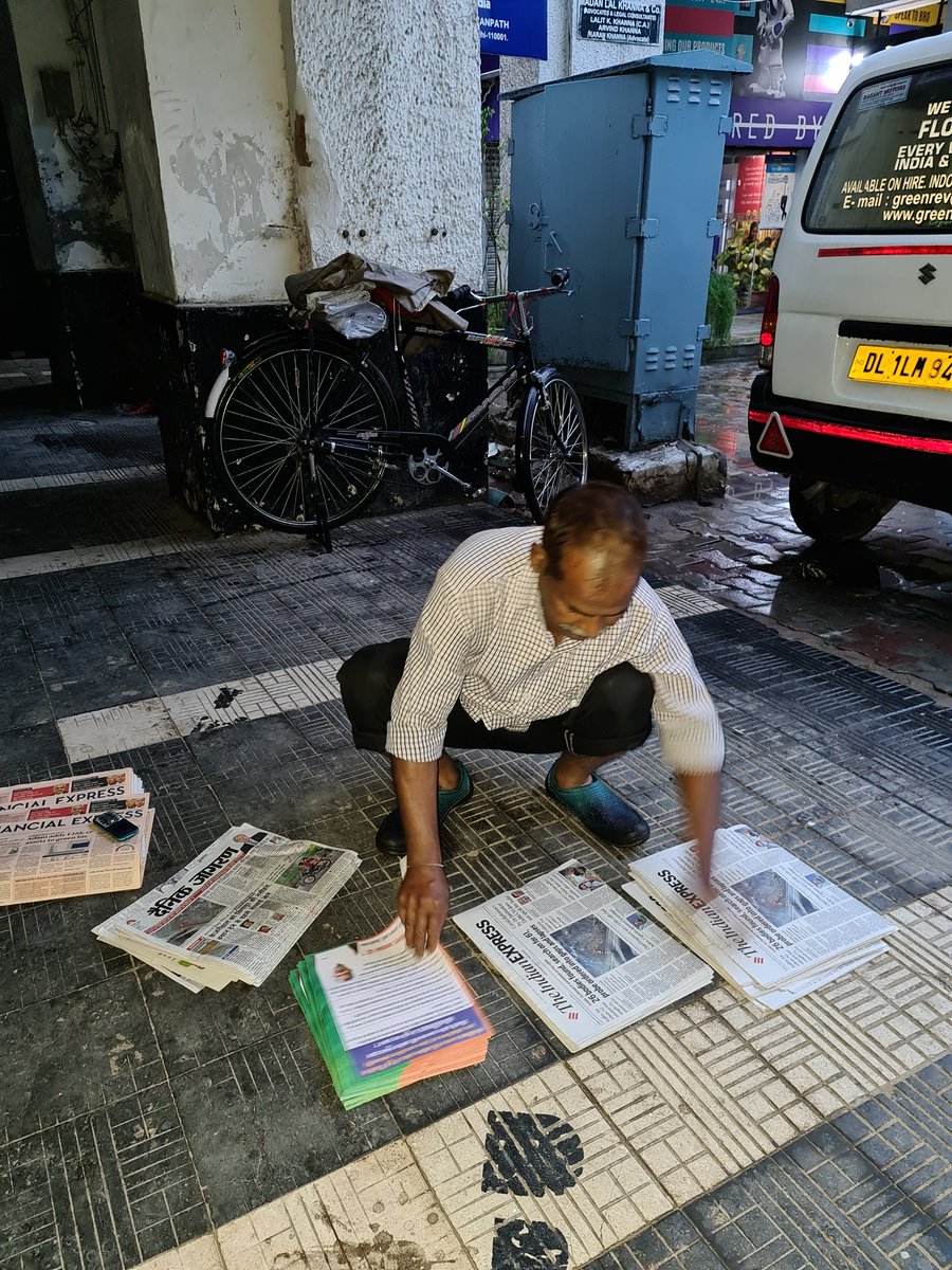 AnandsahuIndia's tweet image. असंगठित कामगारों की इलाज के कमी कारण हो रहे मौत पर केंद्र सरकार राज्य की सरकार को guidelines  जारी कर इन कामगारों के #SocialSrcuirity केलिए पहले वैक्सीन दिलाने की व्यवस्था कराएं #savepoor  @narendramodi @JPNadda @AmitShah  @santoshgangwar @blsanthosh @NITIAayog @drharshvardhan