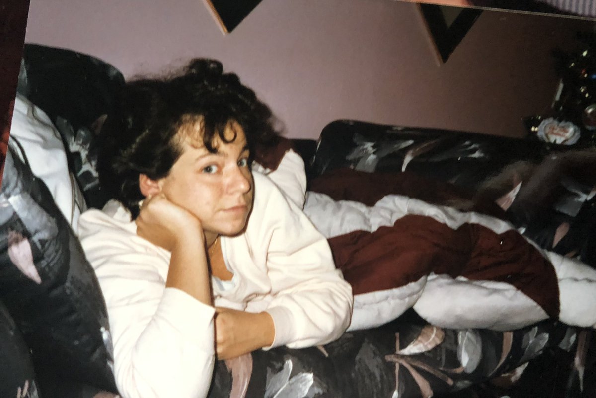 melmounttt's tweet photo. Some days feel unbearable. I miss you mom https://t.co/ShyOzG6zMr
