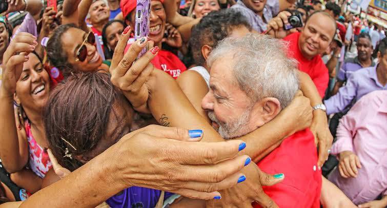 Lula tweet media